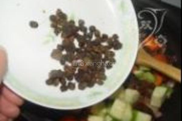 香肠豆豉焖饭的做法图解8