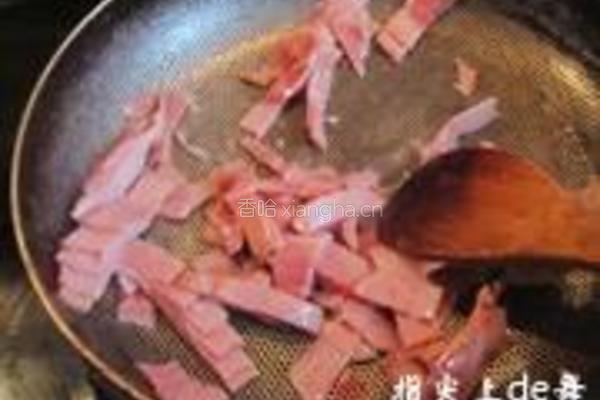 培根洋葱蘑菇的做法图解2