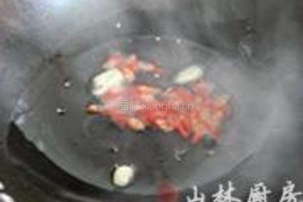 荸荠炒黑木耳的做法图解3