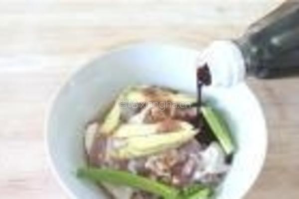 板栗香菇肉粽的做法图解4