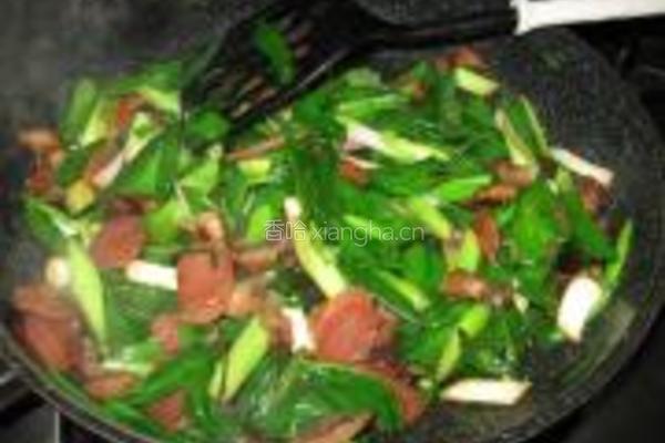 腊味炒蒜苗的做法图解6