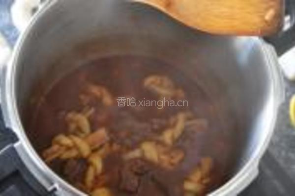 红酒烧牛腩百叶结的做法图解8