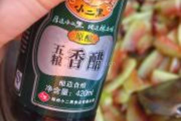 炝炒酸辣西瓜皮的做法图解5