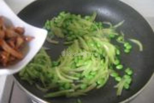 瓜皮肉丝炒毛豆的做法图解7