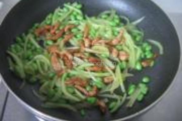 瓜皮肉丝炒毛豆的做法图解8