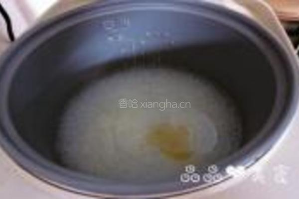 葱香鲔鱼蓉饭的做法图解2