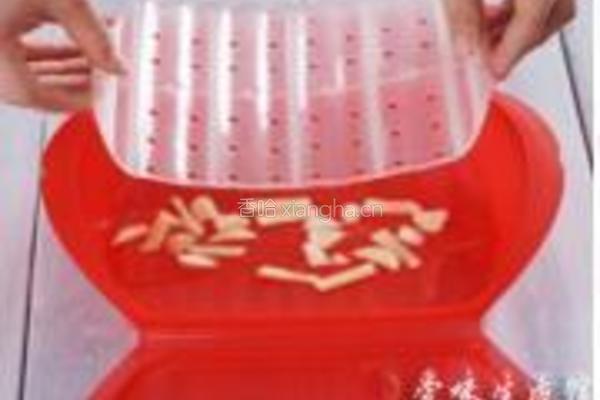 缤纷烤鸡腿的做法图解2