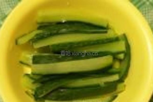 香辣鱿鱼寿司的做法图解3