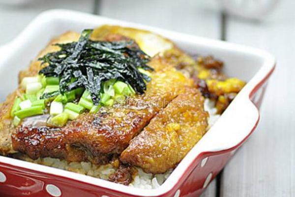 日式猪排盖饭
