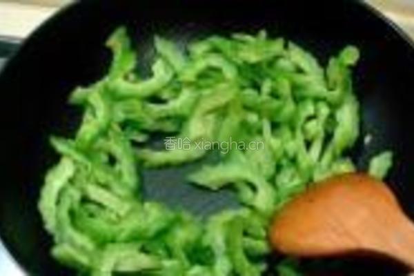 肉末炒苦瓜的做法图解3