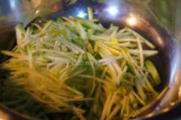 多味萝卜丝的做法图解1