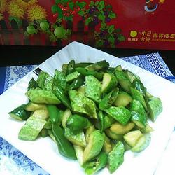 朝天椒炒黄瓜的做法[图]