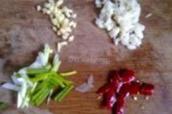炝生菜的做法图解2