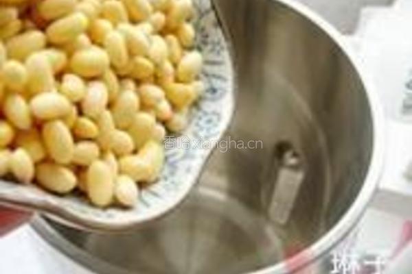 麦香核桃豆浆的做法图解3