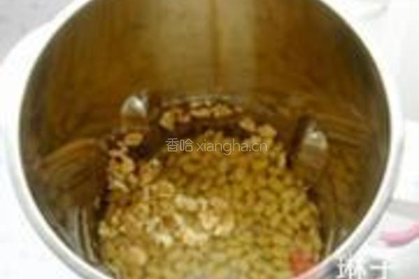 麦香核桃豆浆的做法图解5