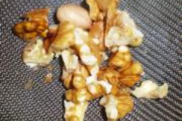 核桃花生豆浆的做法图解2