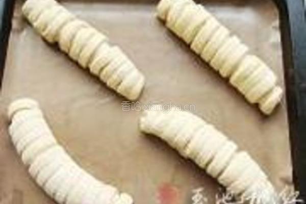 牛肉松毛毛虫面包的做法图解6