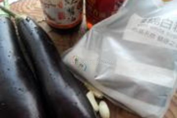 风味茄条的做法图解1