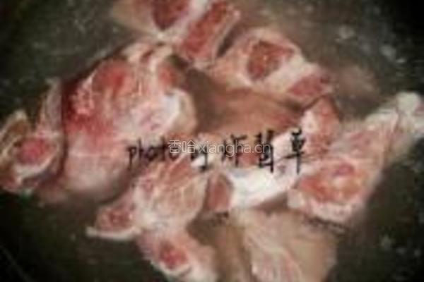 当归莲藕骨头汤的做法图解1