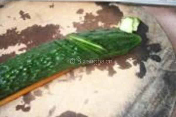 蓑衣黄瓜的做法图解2