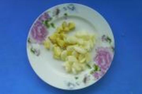 芹菜炒豆腐皮的做法图解5