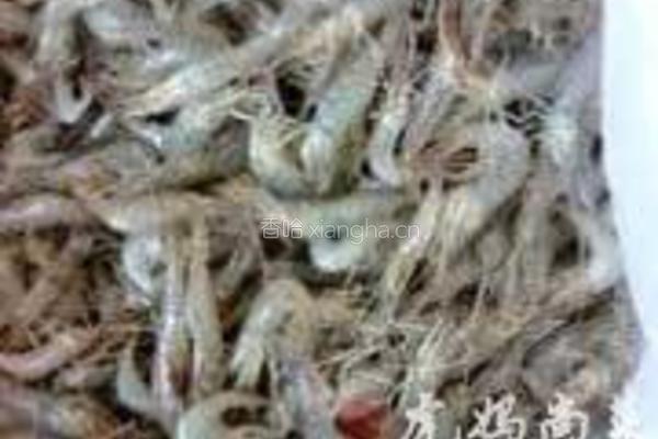 香酥小河虾的做法图解1