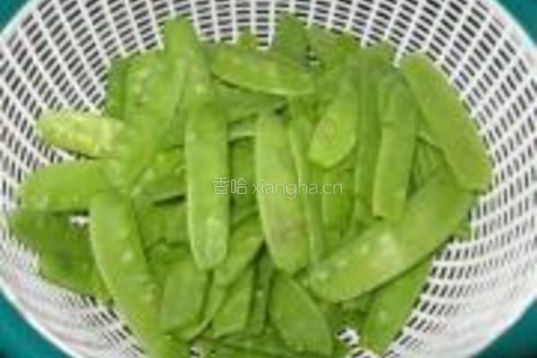 火腿炒荷兰豆的做法图解3