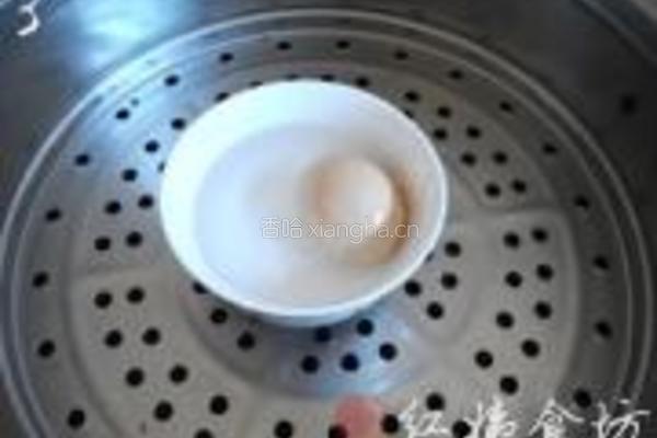 蛋黄小米粥的做法图解3