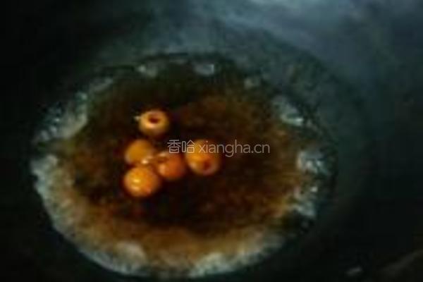 红酒山楂泡西瓜皮的做法图解3