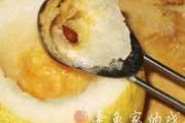冰糖血燕雪梨盅的做法图解2