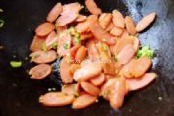 豇豆炒香肠的做法图解3