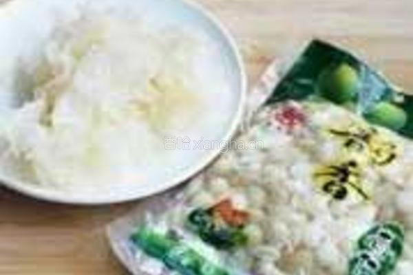 双豆银耳大枣粥的做法图解1