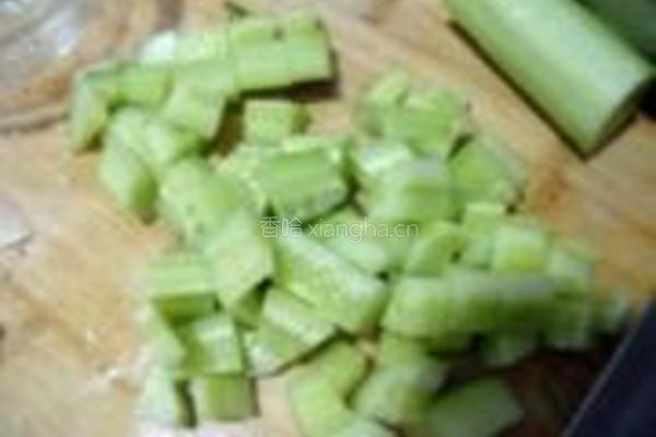 瓜丁黑豆的做法图解5
