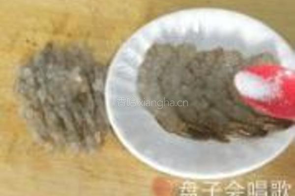 虾仁肉末丝瓜盅的做法图解3