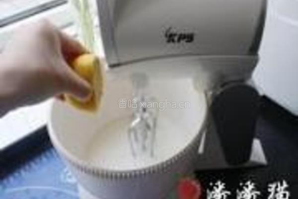 香兰叶洛神花戚风蛋糕的做法图解8