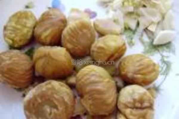 板栗炒白菜的做法图解2