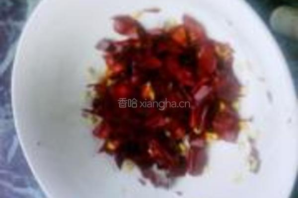 剁椒黄花菜的做法图解3