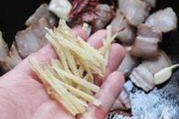 腊肉卷心菜的做法图解8