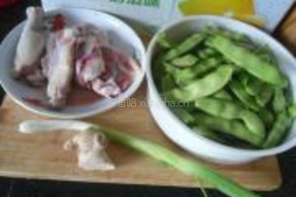 鸭腿炖豆角的做法图解1