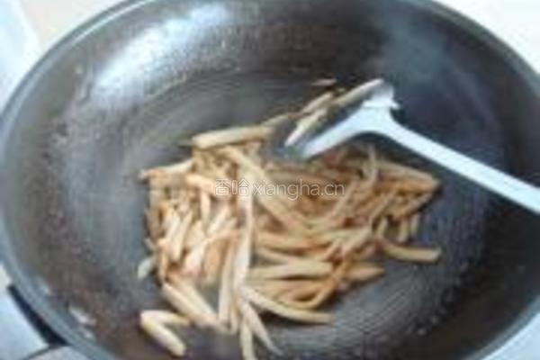 杏鲍菇炒肉丝的做法图解6