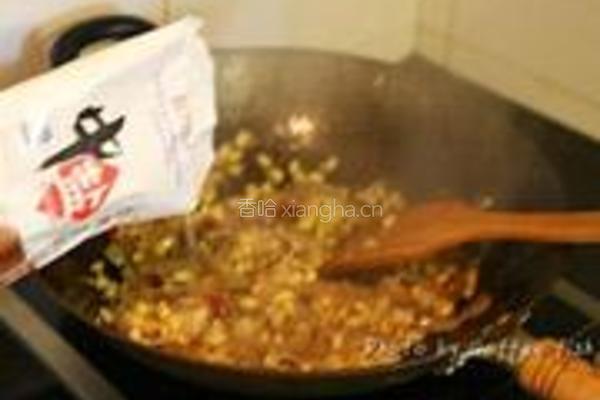 黄豆芽炒猪皮的做法图解10