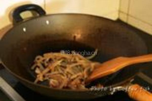 黄豆芽炒猪皮的做法图解6