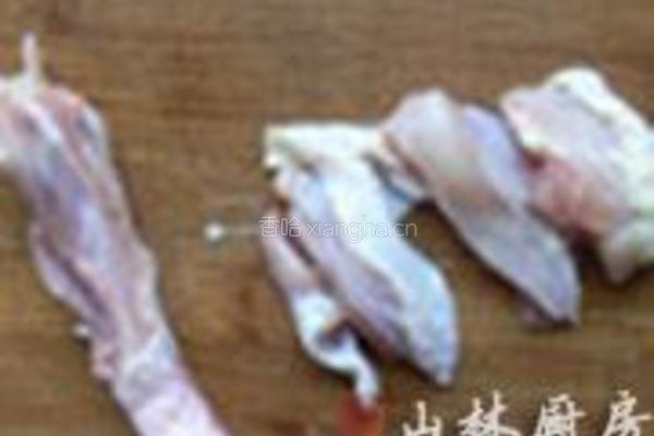 荷叶鸡肉粥的做法图解1