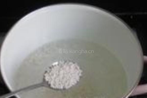 蜀葵花冰糖西米羹的做法图解3