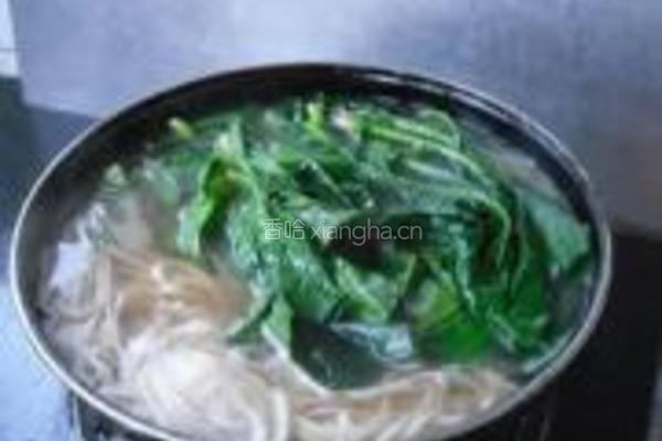 菠菜热汤面的做法图解8