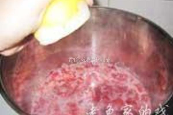 芳香草莓酱的做法图解3