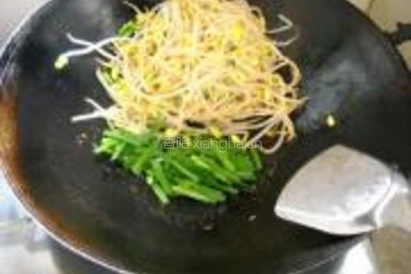 韭菜炒豆芽的做法图解7