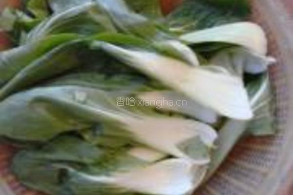 香菇炒小白菜的做法图解2