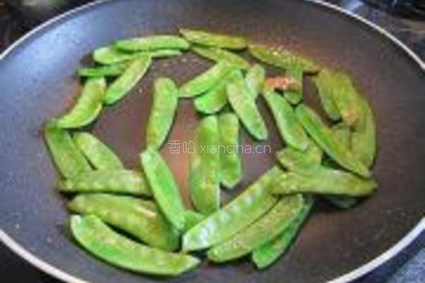 荷豆洋葱炒鱼柳的做法图解5
