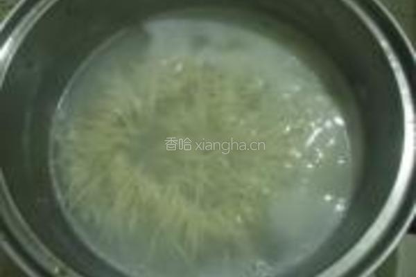 茼蒿清汤面的做法图解4